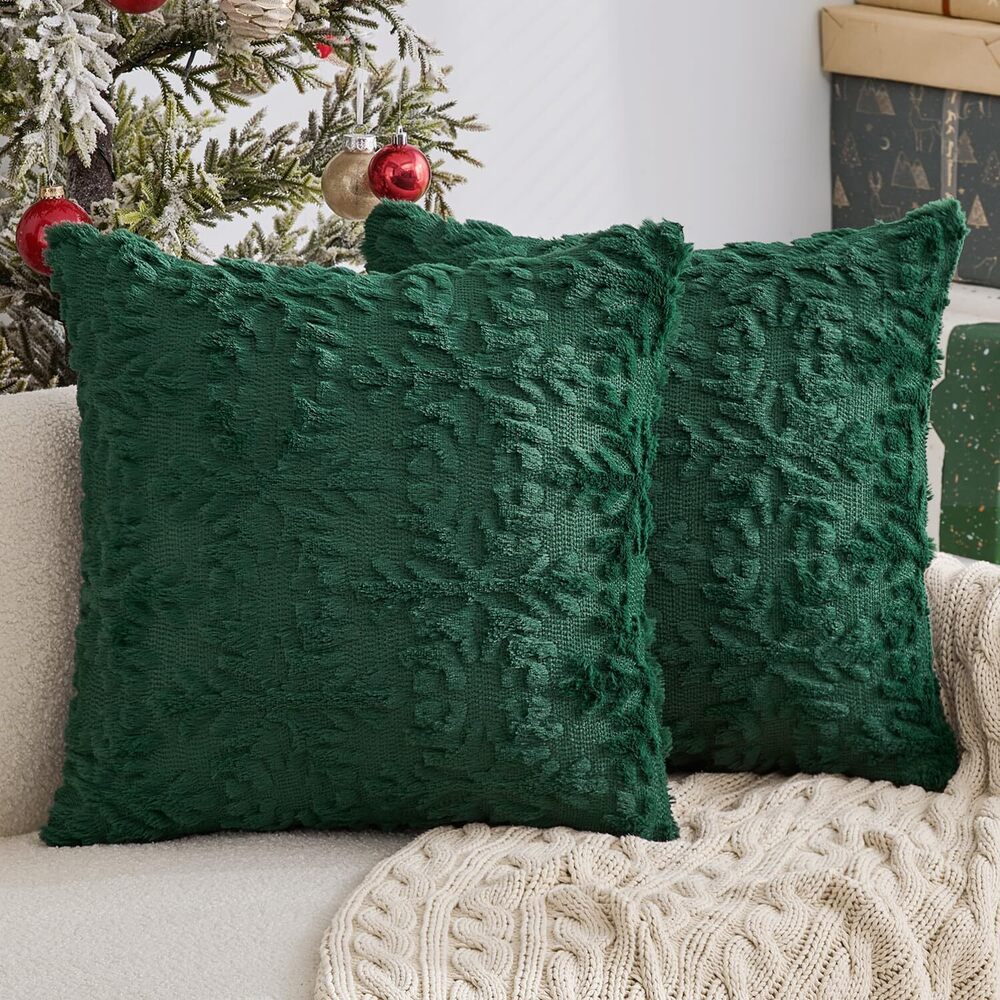 6650 Christmas Dark Green Throw Pillow Covers Set of 2 Winter Snowflakes